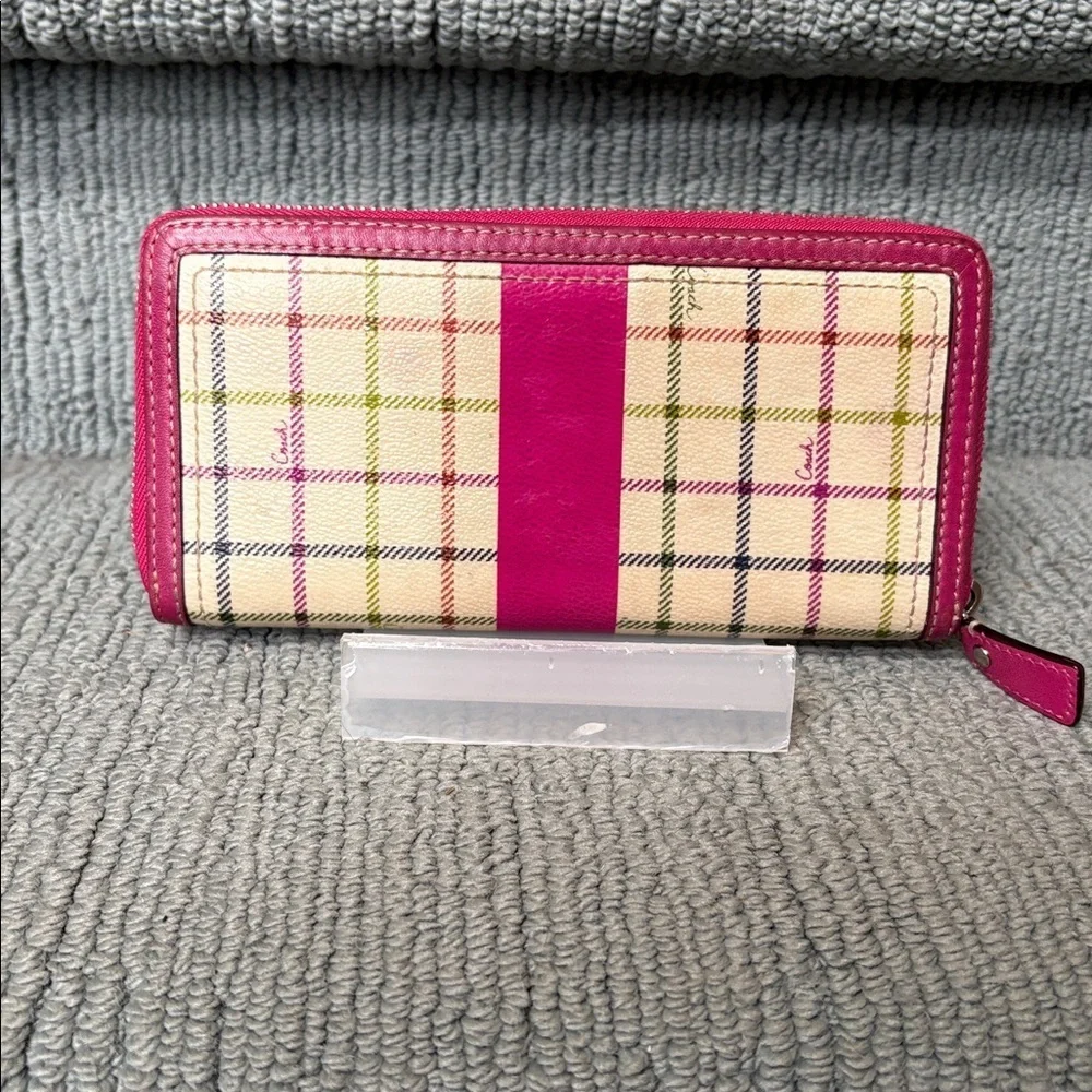 Coach  long wallet  zippy wallet tattersall print coated canvas pink stripe EUC
